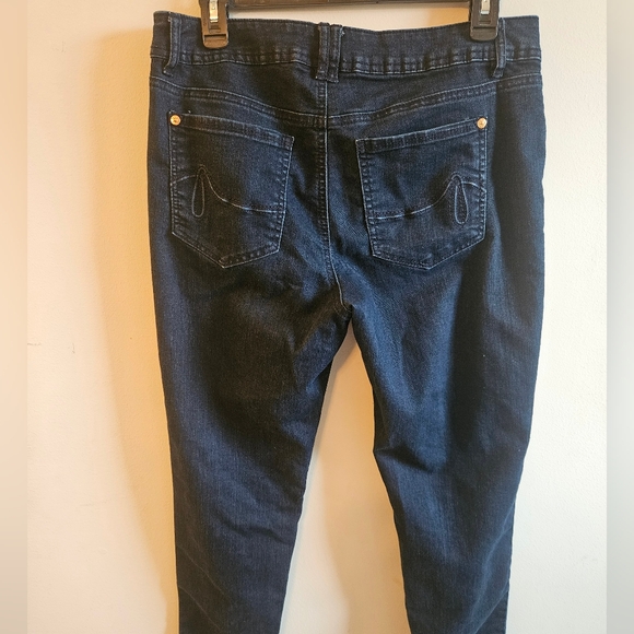 Apt 9 Dark Blue Jeans - Picture 2 of 3
